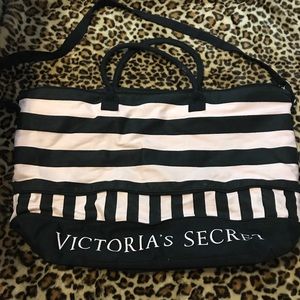 NWT Victoria’s Secret black & pink weekender tote